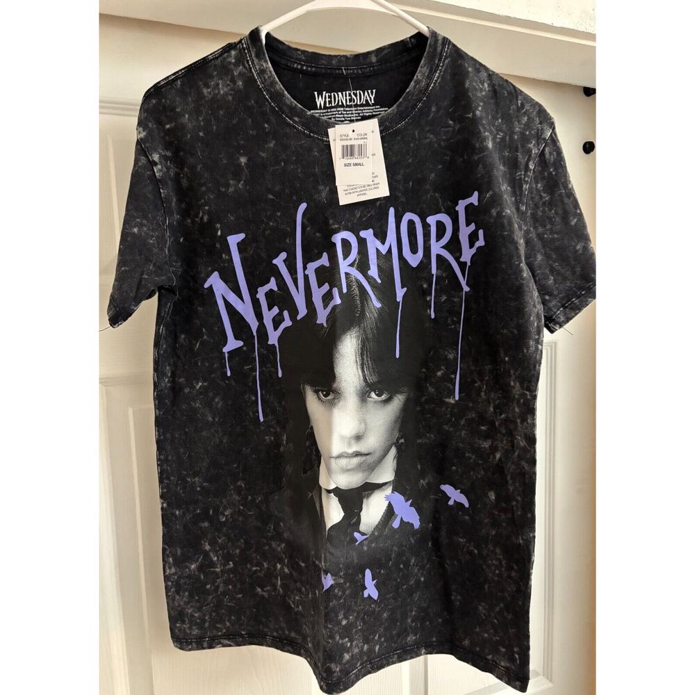 Wednesday Nevermore Short Sleeve T Shirt Women's Size Small Distressed New w/tag
